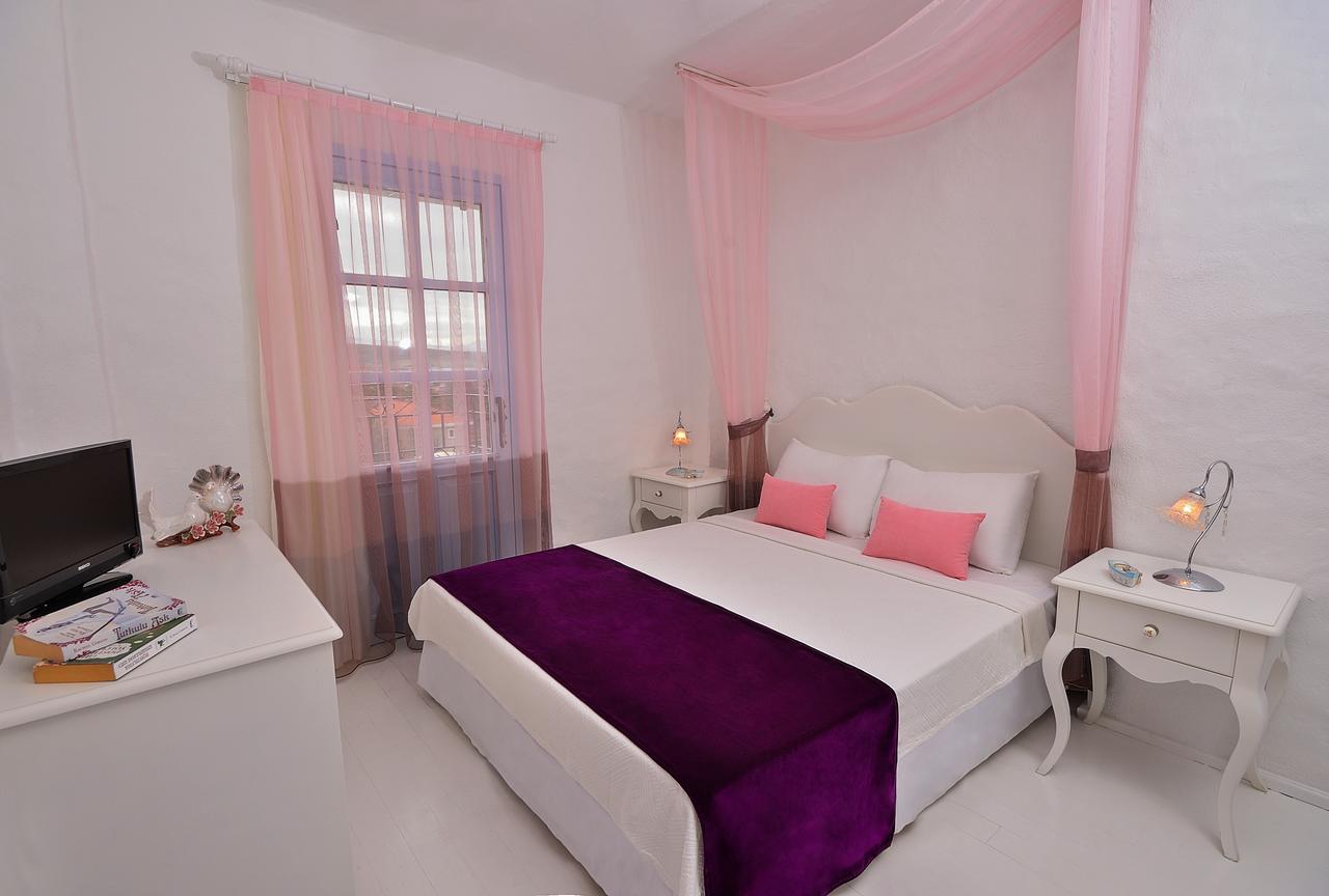 Balambaka Hotel - Alaçatı Luaran gambar